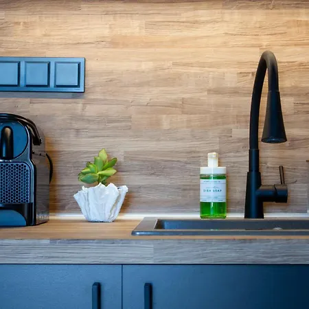 Homevision Modern Central *